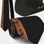 Westerne leerprint met gereedschap op zwart stropdas<br><div class="desc">Western bewerkte lederen print streep op zwarte stropdas</div>