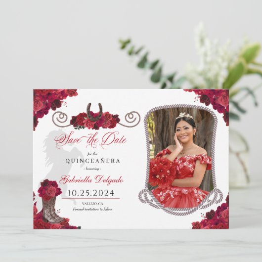 Westerne rode rozen quinceañera bewaar de datum fo kaart (Staand voorkant)