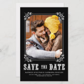 Westerne Typografie Foto Lijst Black Save the Date (Voorkant / Achterkant)