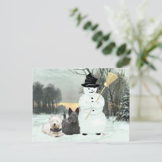 Westie en Scottie bouwen een Snowman Briefkaart (Staand voorkant)