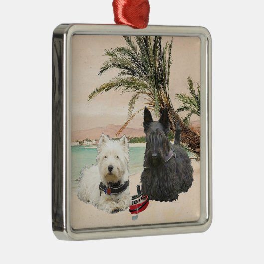 Westie en Scottie op Palmy Beach Metalen Ornament (Rechts)
