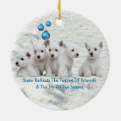 Westie laat het Sneeuwfeestelijke begroet Keramisch Ornament (Achterkant)