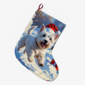Westie rent in de sneeuw met kerstmuts grote kerstsok (Voorkant (Hangend))