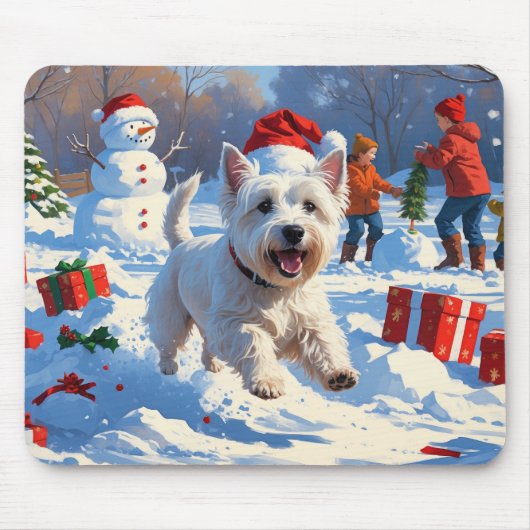Westie rent in de sneeuw met kerstmuts muismat (Voorkant)
