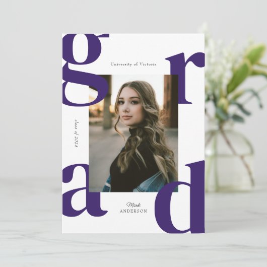 Wet Moderne Klasse van 2024 Afstuderen Uitnodiging (Staand voorkant)