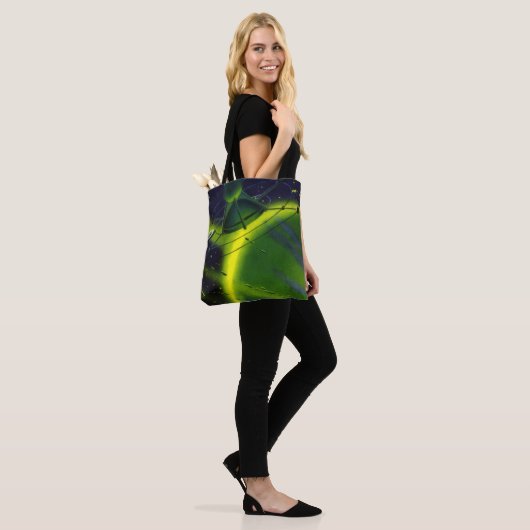 wetenschap Fiction Green Planet w Spaceship Tote Bag (Op model)
