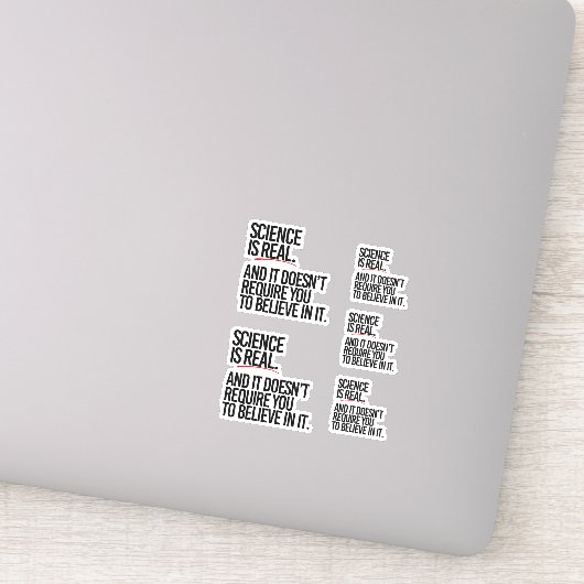 WETENSCHAP IS REAL STICKER (Detail)