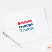 Wetenschap troeft Trump af Ronde Sticker (Envelop)