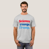 Wetenschap troeft Trump af T-shirt (Voorkant volledig)