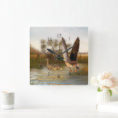 Wetland Ducks in Flight Square Vierkante Klok (Huis)