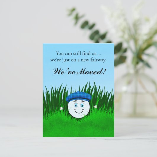 We've Moved Funny Golf Ball in Rough Personalized Briefkaart (Staand voorkant)