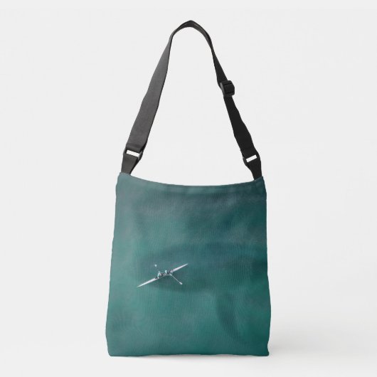 Whale onder boot: Nooit alleen in Zee Crossbody Tas (Voorkant)