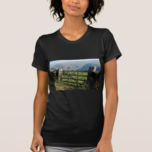 Wharfe Dale gateway, Yorkshire, Engeland T-shirt (Voorkant)
