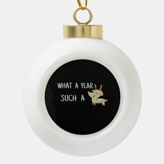 What A Fun Deer Moment Retro Style  Keramische Bal Ornament (Voorkant)