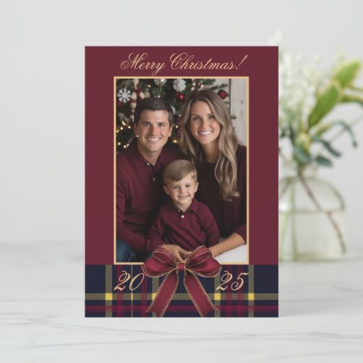 What A Year family Photo Red Plaid Holiday Card Kaart (Staand voorkant)