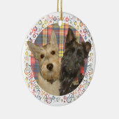 Wheaten & Black Scotties op Tartan Keramisch Ornament (Rechts)