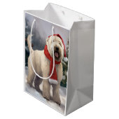 Wheaten Terriër Hond in Sneeuw Kerstmis Medium Cadeauzakje (Achterkant Gekanteld)