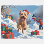 Wheaten Terrier Loopt In Sneeuw Met Kerst Pet Fleece Deken (Voorkant (Horizontaal))