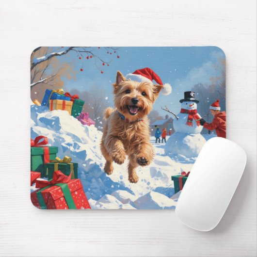 Wheaten Terrier Loopt In Sneeuw Met Kerst Pet Muismat (Met muis)