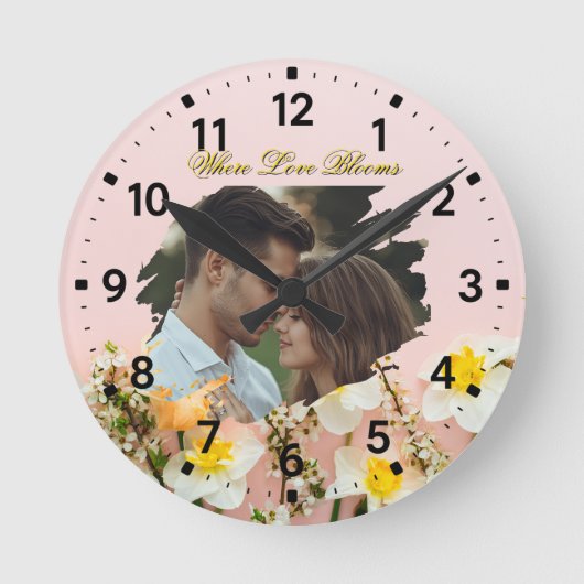 Where Love Blooms | Personalized Spring Romance Ronde Klok (Voorkant)
