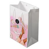 Whimige zakelijke cateringdame medium cadeauzakje (Voorkant Gekanteld)