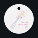 Whimische handgetekende bloemrijke vrijgezellenfee bedankjes labels<br><div class="desc">Deze trendy handgetekende stijl geïllustreerde vrijgezellenfeestje favor tag heeft een gekrabbelde champagnefles die bloemen en confetti laat knallen.  Het grillige en eigenzinnige ontwerp van de bedankkaart bevat handgeschreven lettertype en feestelijke krabbels.  Pasteltinten met stoffig blauwe tonen voor een leuk en modern vrijgezellenfeestje cadeau.</div>