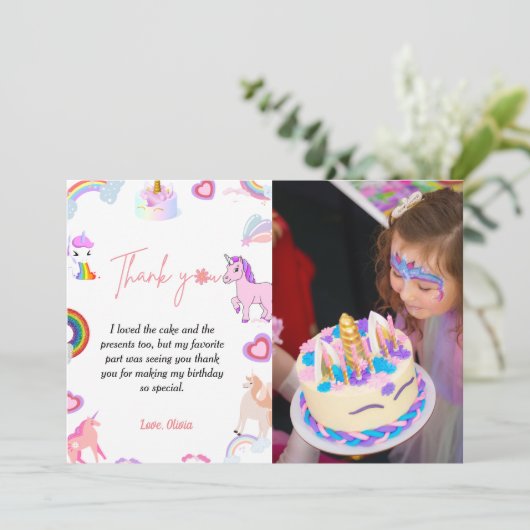 Whimscical script unicorn verjaardag bedankt je ka kaart (Staand voorkant)