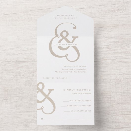 Whimsical Ampersand | Witte en beige bruiloft All In One Uitnodiging (Binnen)