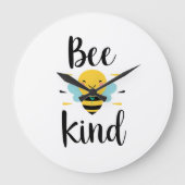 Whimsical and Kind Bee Illustration Grote Klok (Voorkant)