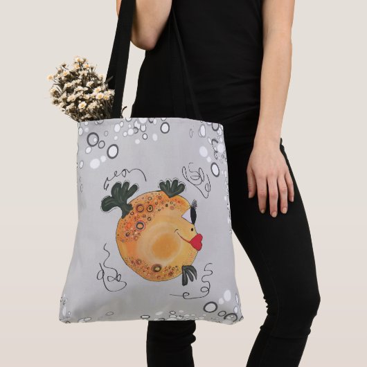 Whimsical and Schattig Fish Art in Blauwgroen Tote Bag (Dichtbij)