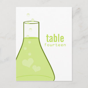 Whimsical Beaker Table Briefkaart, Green Briefkaart