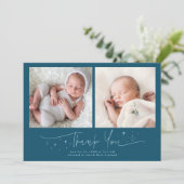 Whimsical Bedank Script Teal Geboorte Aankondiging (Staand voorkant)