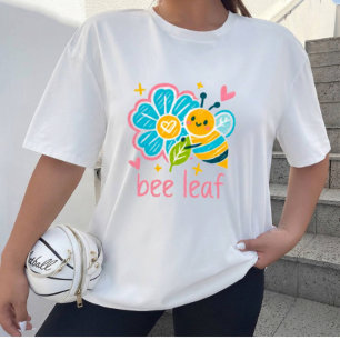 Whimsical Bee Leaf crayon Kunst Blij met ecologis T-shirt