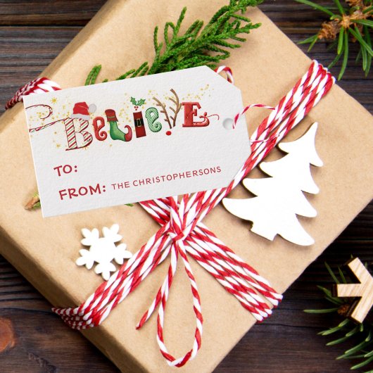 Whimsical BELIEVE Cute Santa Typografie Cadeaulabel