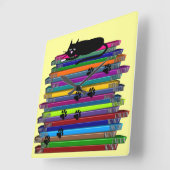 Whimsical Black Cat and Books Clock Vierkante Klok (Hoek)