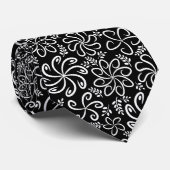 Whimsical Black White Spiral Flower Leafs Pattern Stropdas (Opgerold)