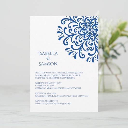 Whimsical Blauw Bloeien Bruiloft Uitnodiging (Staand voorkant)