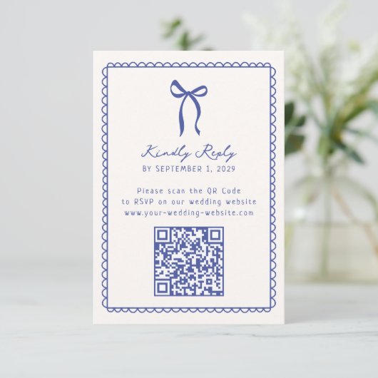 Whimsical, blauw Hand getrokken bruiloft QR code R RSVP Kaartje (Staand voorkant)