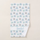 Whimsical Blauwe Groene Uilen en Bloemen Patroon Bad Handdoek (Handdoek)