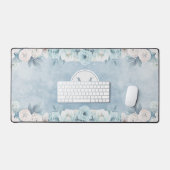 Whimsical Blauwe Waterverf Bloemen Monogram | Naam Bureaumat (Keyboard & Muis)