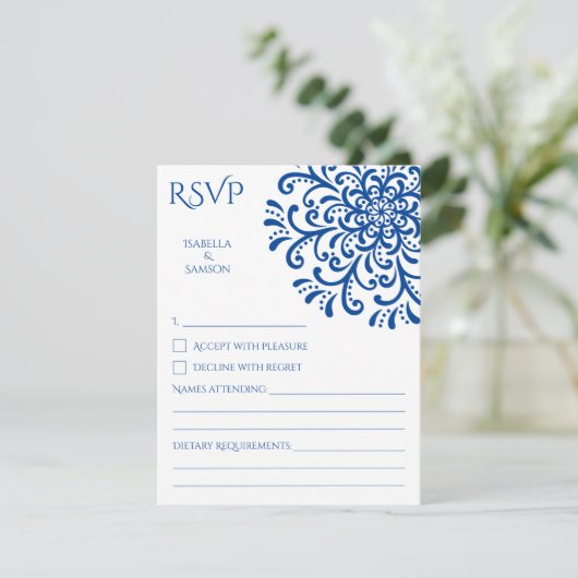 Whimsical Blue Flourish RSVP-kaart (Staand voorkant)
