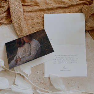 Whimsical Blue Font Gevouwen Foto Baby shower Bedankkaart