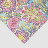 Whimsical Bohemian Kleurrijke Bloemen op Paarse Tissuepapier (Detail)