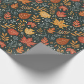 Whimsical Boho Autumn Leaves on Black Cadeaupapier (Hoek)