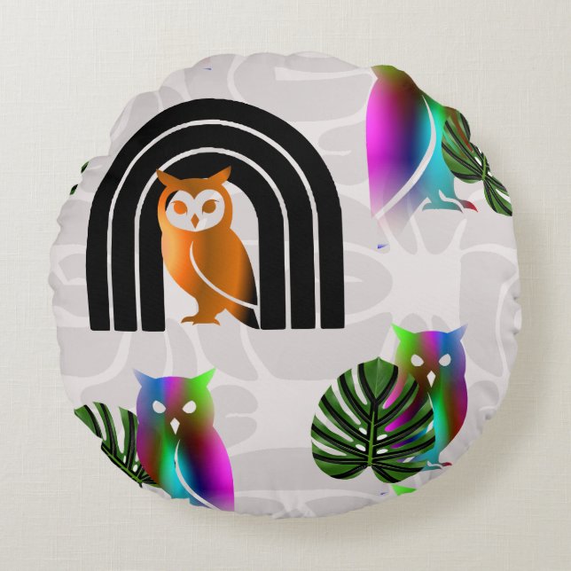 Whimsical Boho Owl & Tropical Monstera Leaf Rond Kussen (Voorkant)