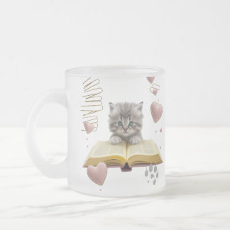 Whimsical Bookworm Kitten Two-Tone Mug – Magical Matglas Koffiemok