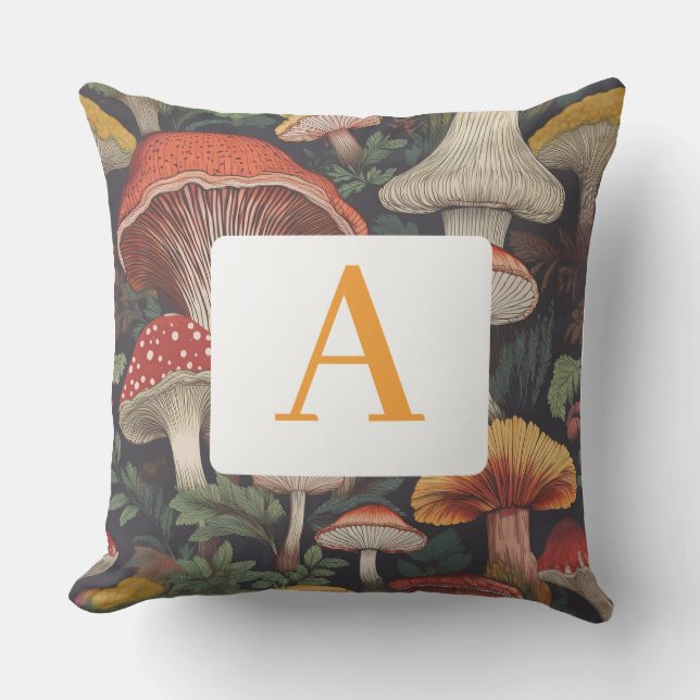 Whimsical Botanical Mushroom Pattern met Monogram Buitenkussen (Voorkant)