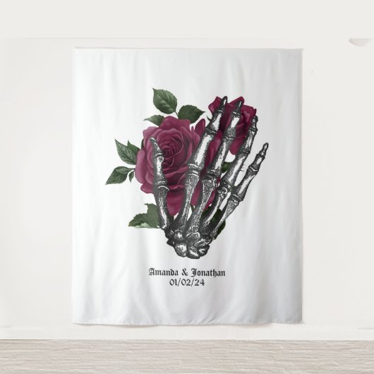 Whimsical Bourgondische Bloemen Skelet Gotische Br Wandkleed (Voorkant)