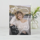 Whimsical Bow Frame Overlay Graduation Kaart (Staand voorkant)
