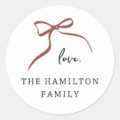 Whimsical Bow Hand getekend rood lint "Love" Ronde Sticker (Voorkant)